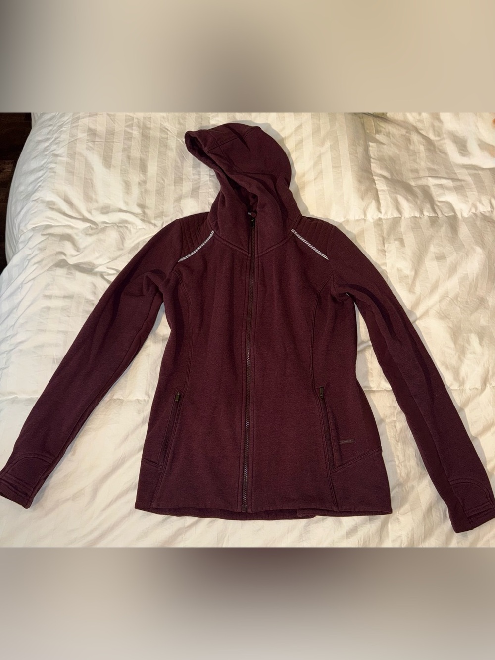 Athleta Hooded Full-Zip Jacket in Deep Burgundy